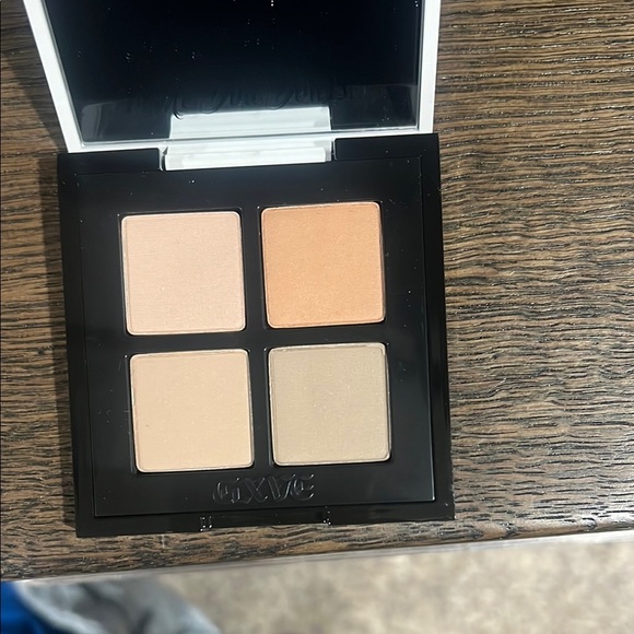 GXVE Multidimensional Eyeshadow Quad - Picture 4 of 4